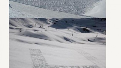 눈 위에 만든 예술 (Snow Art)