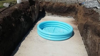 공사 비용이 모자르다