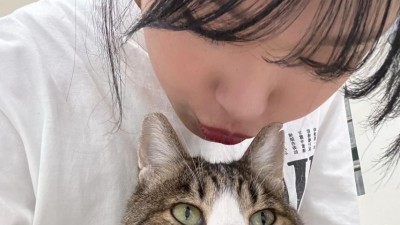 최홍라