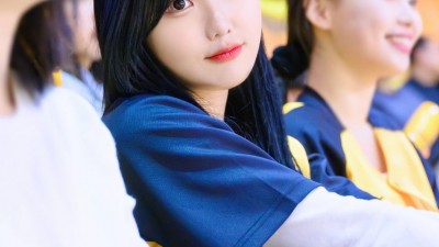 최홍라