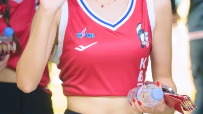 최홍라