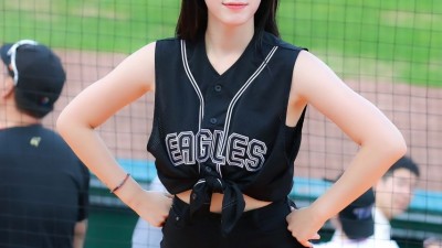 &lt;img src=/img/hit_icon.png class=hit_icon alt=HIT인기&gt;          		  하지원 한화