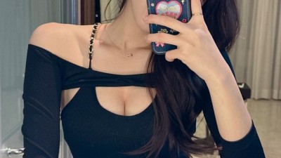 호캉스 즐기는 안지현 치어리더
