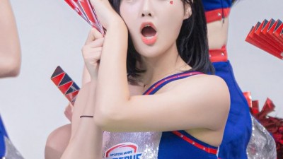 최홍라