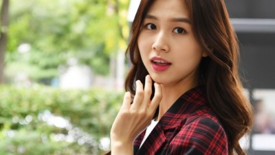 모델 엄예진