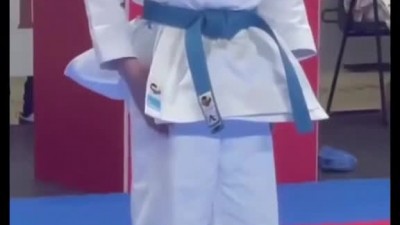 사람과 냥이의  위협적인 소리.mp4
