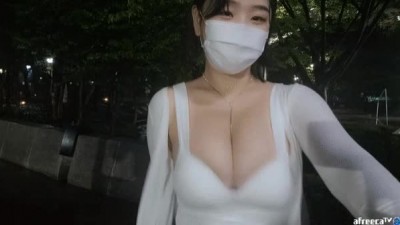 야외에서 오토바이 요원