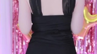 검정 원피스 끝단이 시스루라 자극적인 엉밑살 김빵귤]