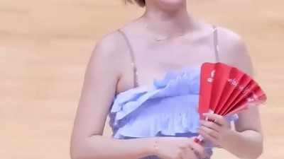 서현숙 치어리더 프릴 튜브탑 타이트한 청 반바지