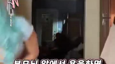 한국인 부모님 앞에서 욕하던 인플루언서의 최후.mp4