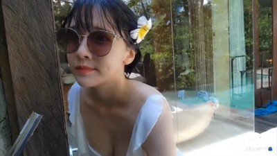 수영복 입고 샤워하는 이아린