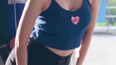 게릴라공연 김정원 치어리더 네이비 홀터넥 나시