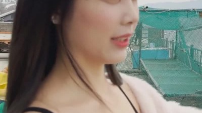 강아지랑 여행간 개조이 핑크 끈나시 가슴골