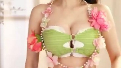 문뚜야 하와이 연두색 튜브탑 비키니 슴부먼트