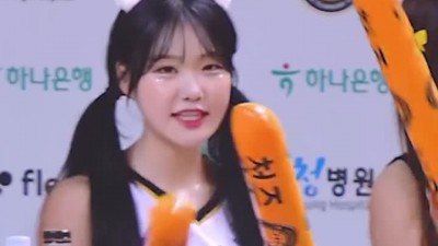 최홍라