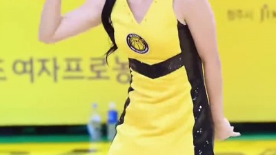 최홍라
