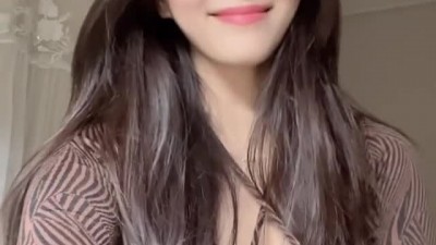 윙크하는 미모