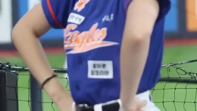 지원 엉덩이춤