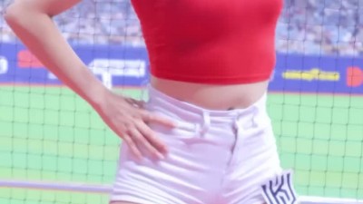 조예린 치어리더 봉긋한 밀착 빨간티 바운스