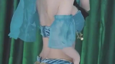 깅예솔 쟈스민 코스튬 튜브탑 가슴골