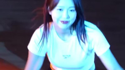 봉긋한 크롭 밀착티 이주희 치어리더