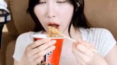 새라 컵라면 먹방