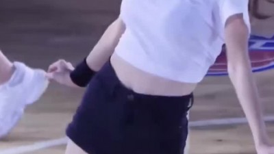 진수화 치어리더 봉긋 흰티 블랙 반바지