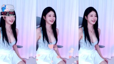 가슴골 허벅지 뽐내는 하늘색 레이스 브라렛 BJ 세경