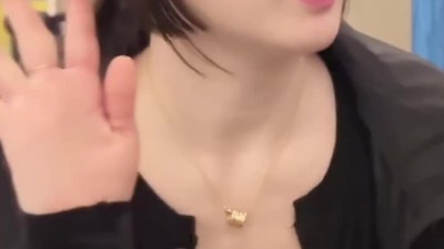 운동하는 삐아리 레깅스 핏 가슴골 몸매