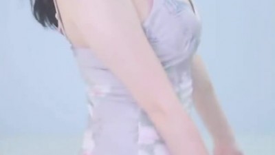 레전드 꽃무늬 슬립 입은 이아린 허벅지 엉밑살