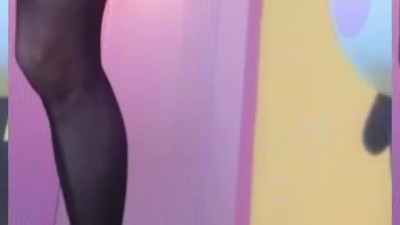 밑캠으로 보는 권소안 가죽원피스 검스 몸매자랑