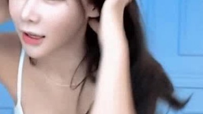숙이고 있는 예빈