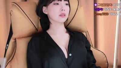 17)) 검은서츠 열린 틈사이로 비치는 브라 강인경