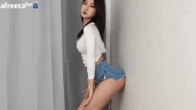 서아 숏팬츠