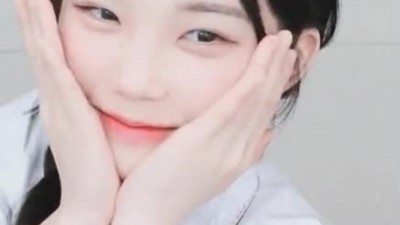 귀여운척 하는 우정잉