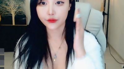가디건속섹시폭발탈브라유혹하는여캠