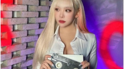 오피스룩터질듯한셔츠볼륨감어마한퀸다미