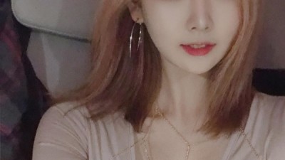 볼륨감대박인레이샤보름존예셀카