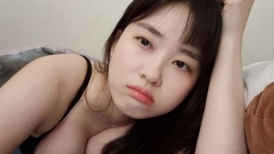 슴부심있는소람잉누워도어마한볼륨감