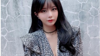 리즈시절존예외모여캠서윤이야릇한몸매