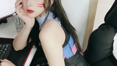 야릇한섹벅지자랑하는디바코스프레한장주