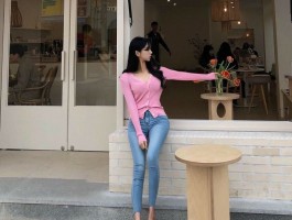 비현실적 몸매 인스타녀