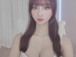 K 치어리더 이다연 푹 파인 V넥 
