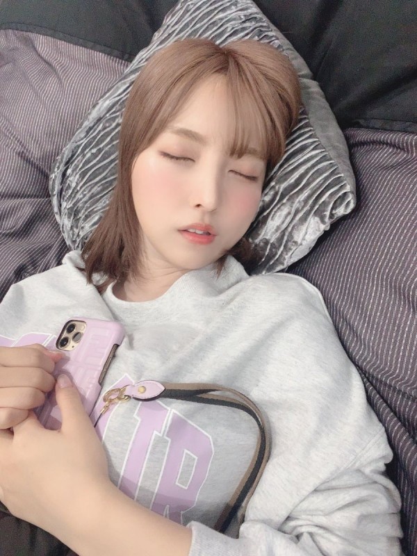 AV배우 미카미 유아